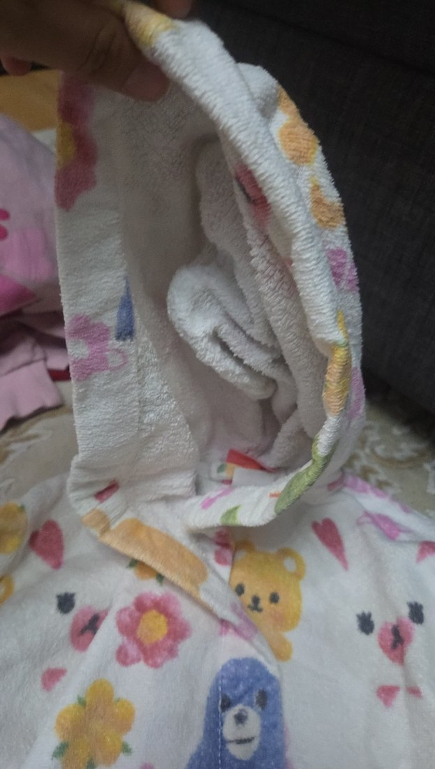 Kız Çocukları için Baskılı Beyaz Bornoz - Görsel 4