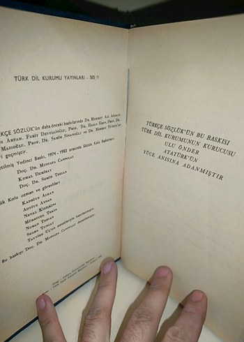 TÜRK DİL KURUMU ATATÜRK ANISINA BASILMIŞ Türkçe Sözlük Kitap - Görsel 2