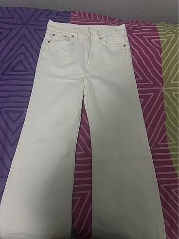 İspanyol paça beyaz pantolon