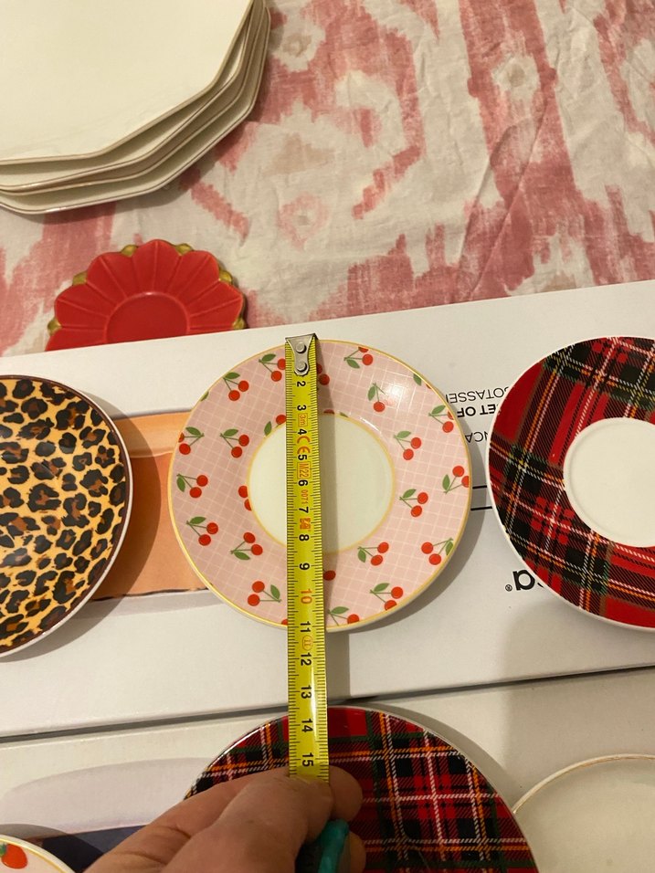 Karaca Çeşitli Desenlerde Renkli Tabak Seti - Görsel 4