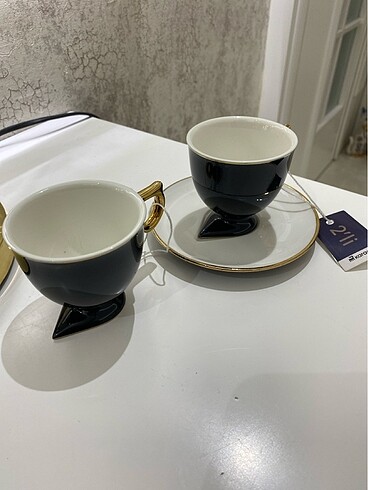 Beden siyah Renk Karaca kahve fincanı