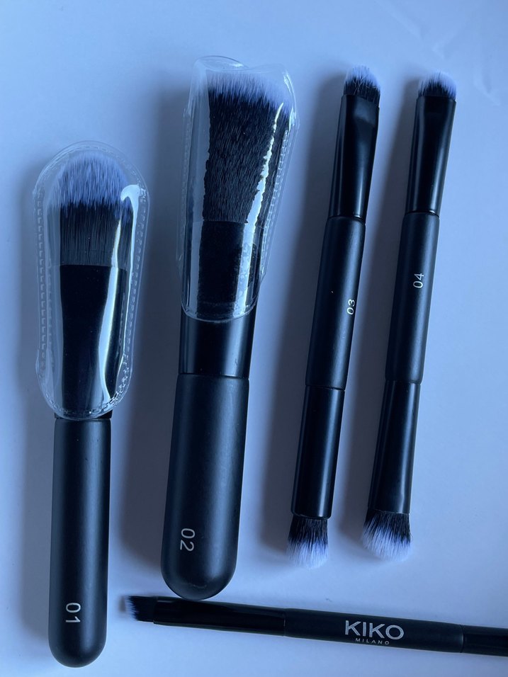 KIKO Siyah Makyaj Fırça Seti ve Kılıfı - Görsel 4