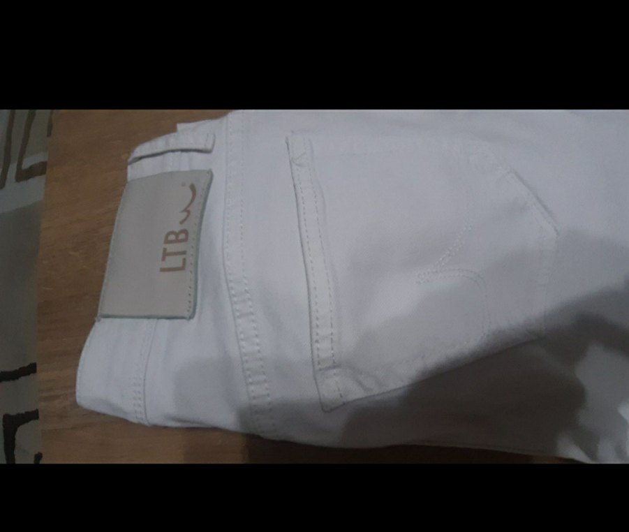 Beyaz Kadın Pamuklu Rahat Kesim  Jean  Pantolon - Görsel 4