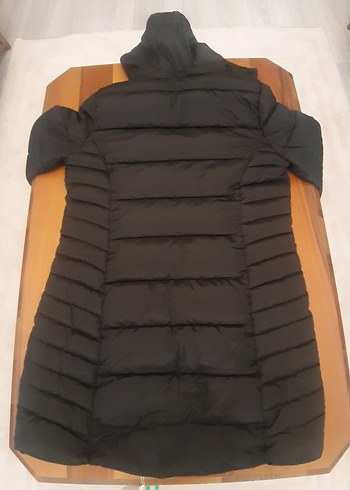 Siyah Kapüşonlu Kışlık Kadın Mont - Görsel 6