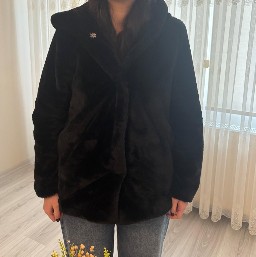 Siyah Kürk Detaylı Midi Boy Kadın Peluş Ceket - Görsel 2