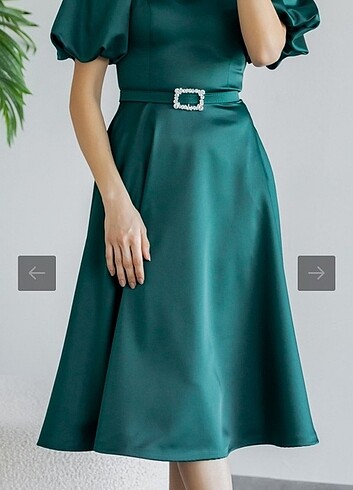 Zümrüt yeşili abiye elbise taşlı kemerli balon kol