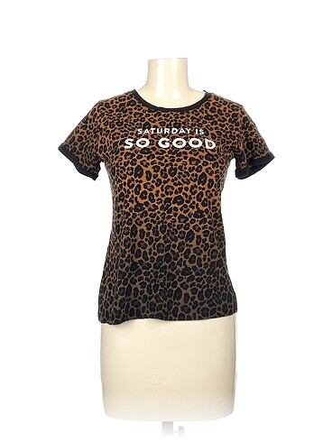 PreLoved T-shirt %70 İndirimli.