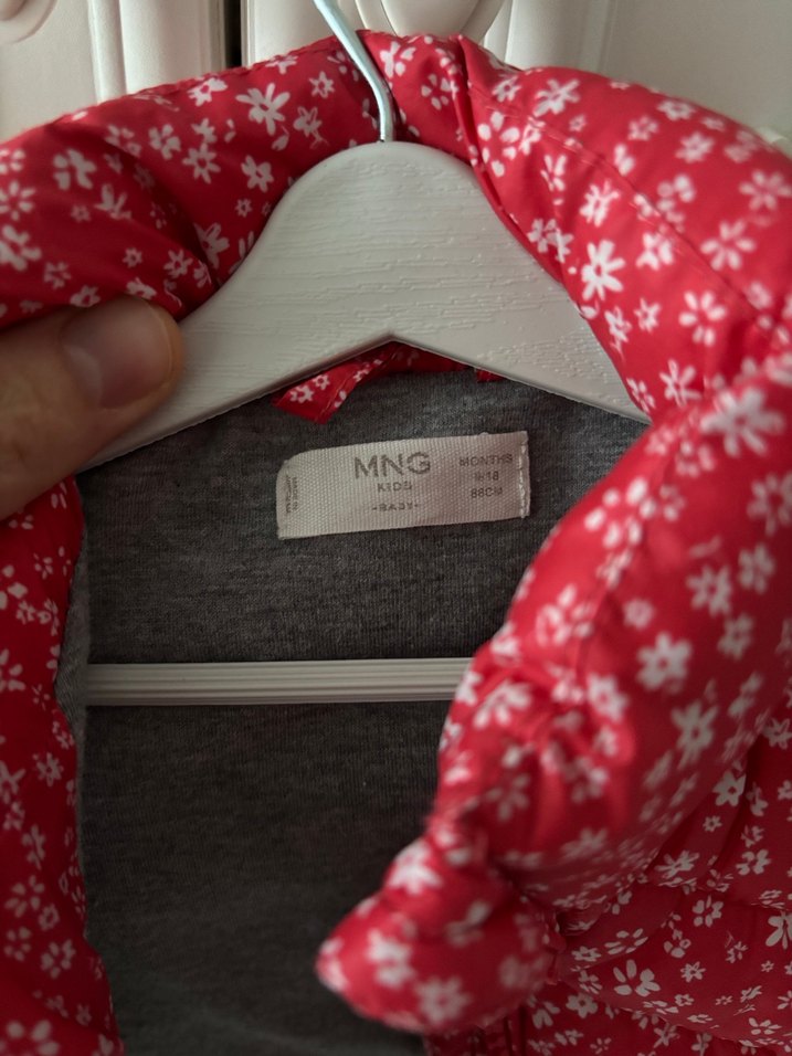 Kız Çocuk Çiçek Desenli Kırmızı Yelek - Görsel 3