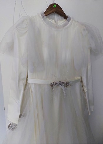 Bej Uzun Kollu Drapeli Tesettür Abiye - Görsel 6