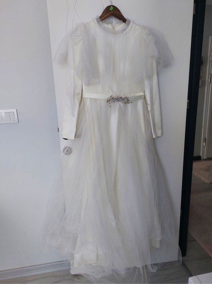 Bej Uzun Kollu Drapeli Tesettür Abiye - Görsel 5