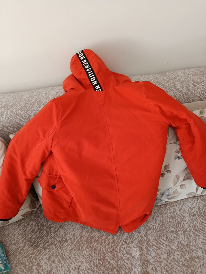 Kapüşonlu Erkek Çocuk turuncu Kaban - Görsel 4