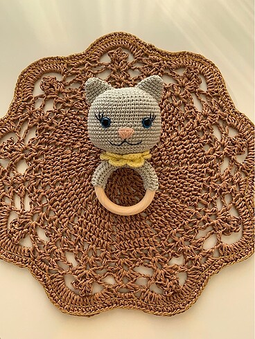 Diğer Amigurumi diş kaşıyıcı kedi