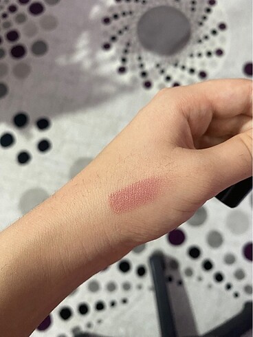 Beden Avon ruj blush nude