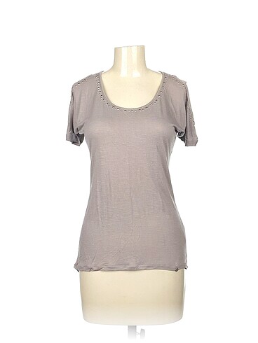 Armani Exchange Bluz %70 İndirimli.