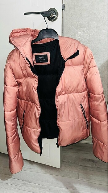 Bershka Somon Mont