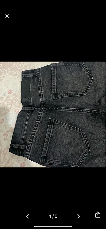 32 Beden siyah Renk Stradivarius d96 jean