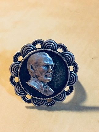 Tasarımcı Atatürk Büst Yüzük