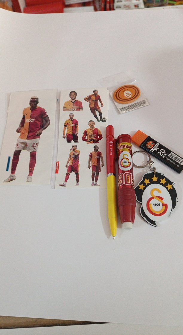 Galatasaray Temalı Erkek Aksesuar Seti - Görsel 2