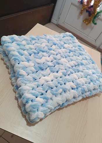 Pastel Mavi Örgü Çocuk Battaniyesi - Görsel 2