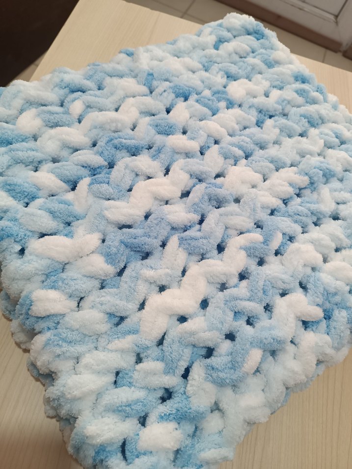 Pastel Mavi Örgü Çocuk Battaniyesi - Görsel 5