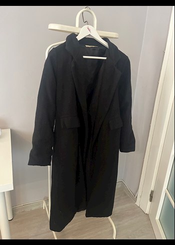 Siyah Uzun Kaban - Görsel 3