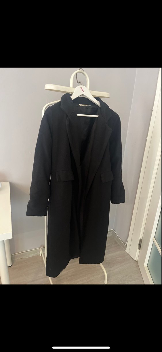 Siyah Uzun Kaban - Görsel 3