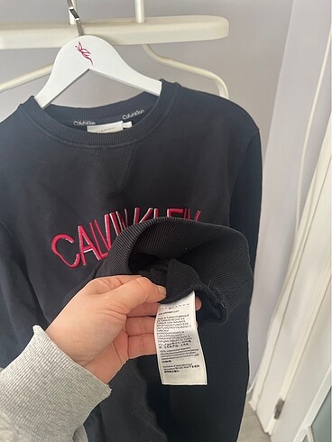 l Beden Orginal calvin klein sweat