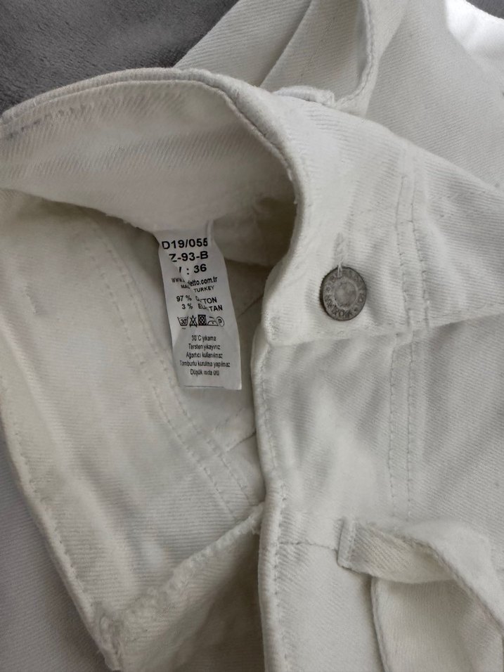 Kadın Beyaz Pamuklu Kemerli Kumaş Pantolon - Görsel 3