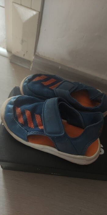 29 Beden Adidas sandalet
