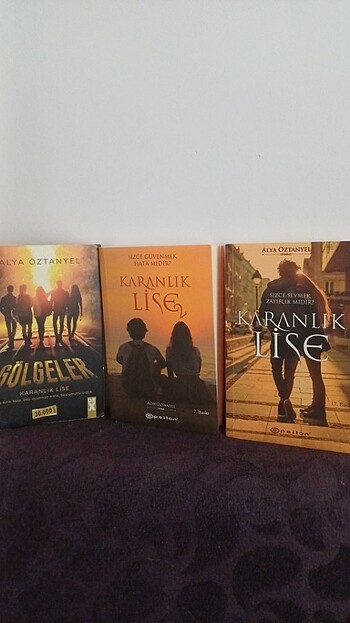 Karanlık lise 
