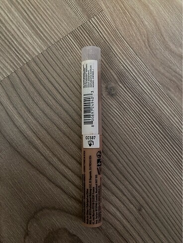 NYX Nyx pro fix stick 7