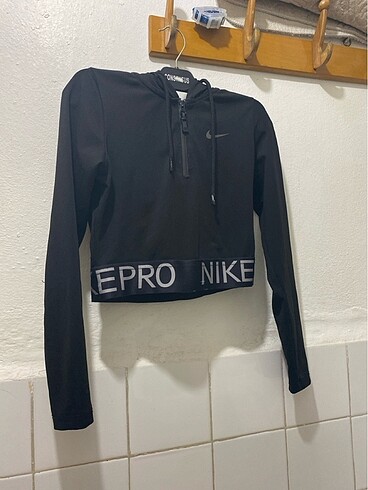 Orijinal spor kıyafeti