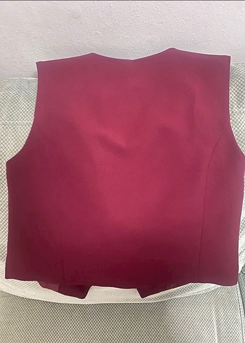 Bordo Mini Düğmeli V Yaka Kolsuz Yelek - Görsel 3