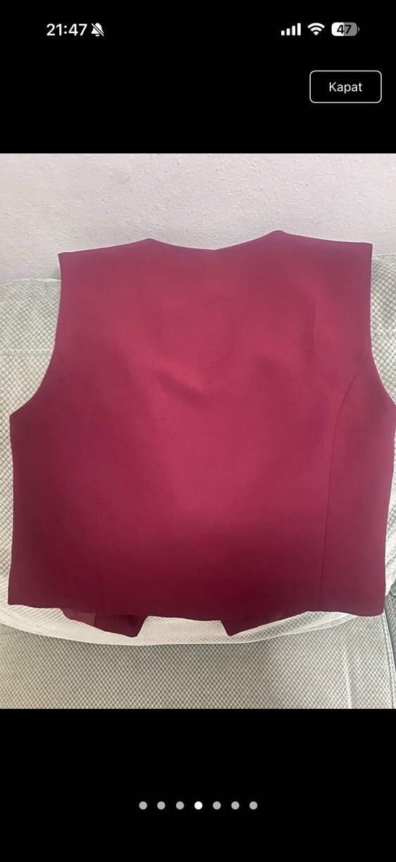 Bordo Mini Düğmeli V Yaka Kolsuz Yelek - Görsel 3