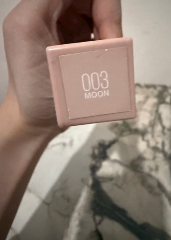 Maybelline Lifter Gloss Likit Ruj - 003 Moon - Görsel 2