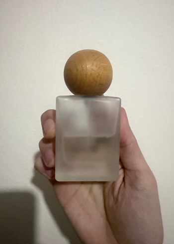 Stradivarius Into The Bloom Kadın Parfümü 30ml - Görsel 4