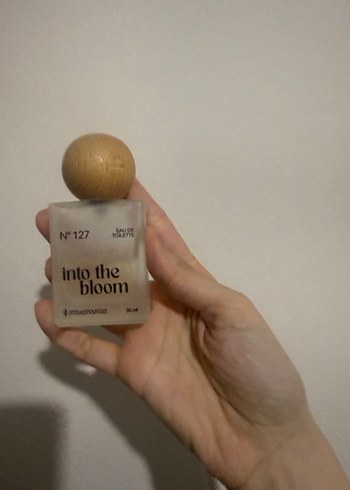 Stradivarius Into The Bloom Kadın Parfümü 30ml - Görsel 3