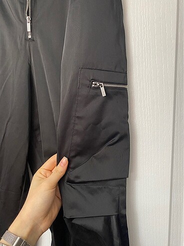 34 Beden siyah Renk Zara saten pantolon