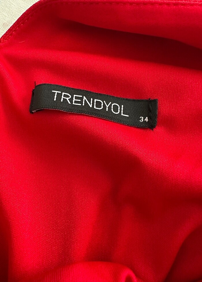 Kırmızı Abiye Elbise - Görsel 2