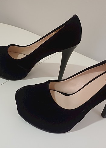 Siyah Süet Platform Topuklu Stiletto
