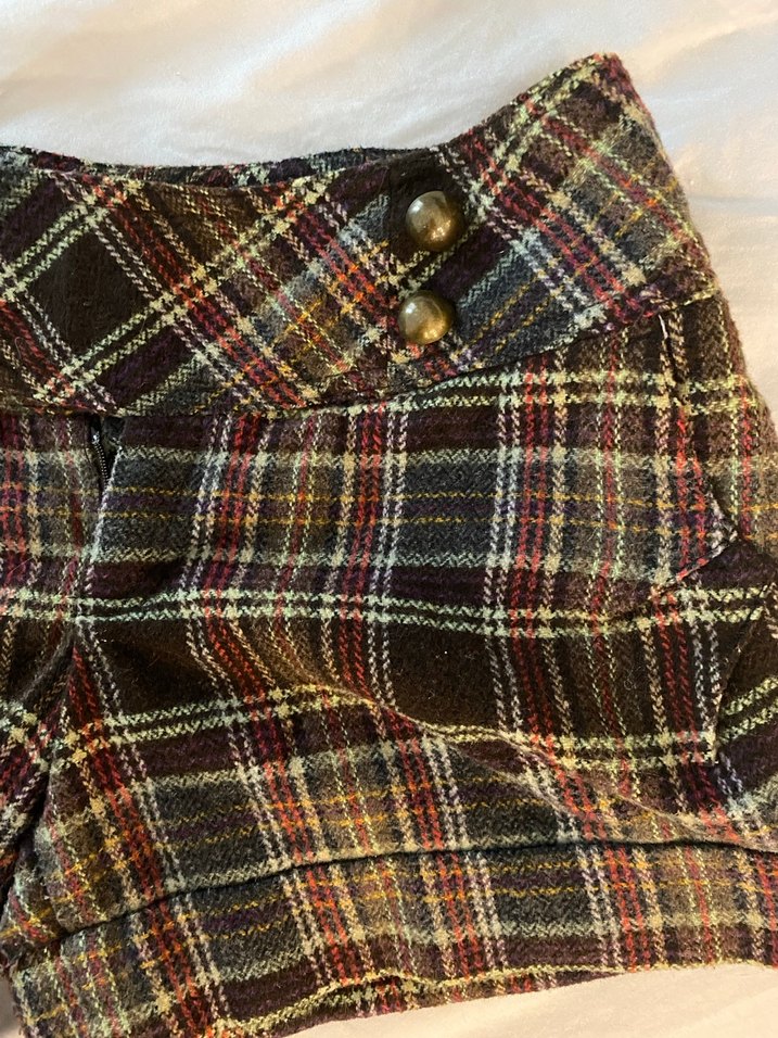 Düğmeli Kahverengi Ekose Mini Şort - Görsel 2