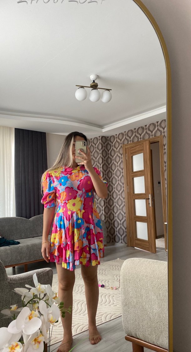 Renkli Tie-Dye Mini Elbise, Şeffaf Detaylı - Görsel 3