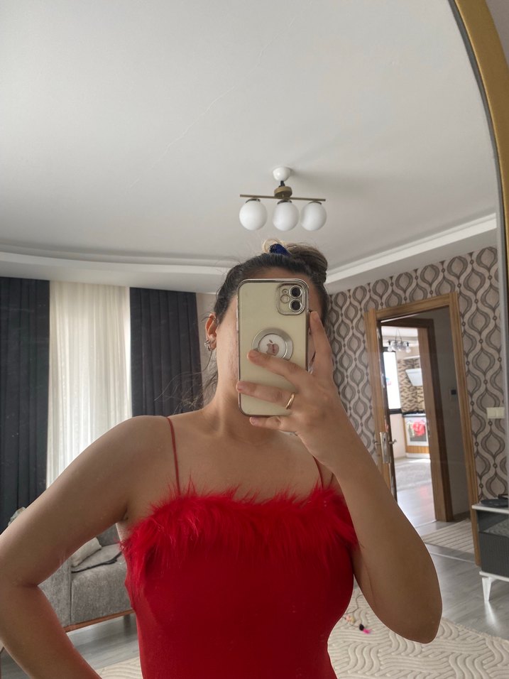 Kırmızı Kadın V Yaka Tüylü Midi Elbise - Görsel 3