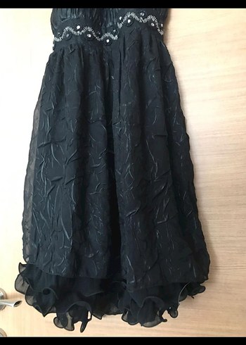 Siyah İşlemeli Uzun Halter Boyun Abiye Elbise - Görsel 3