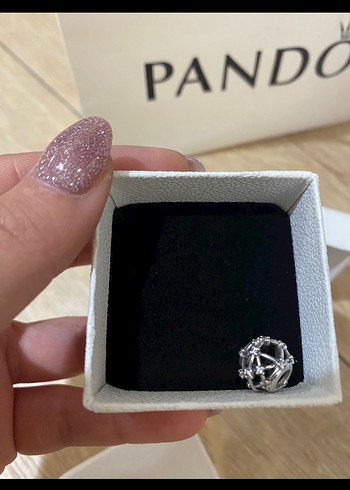 Pandora Pandora charm