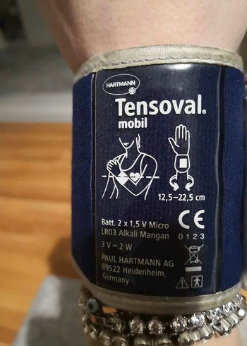 Tensoval marka bilekten tansiyon ölçüm aleti - Görsel 6