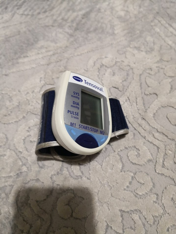Tensoval marka bilekten tansiyon ölçüm aleti - Görsel 4