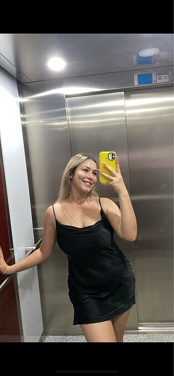 Bershka Saten elbise