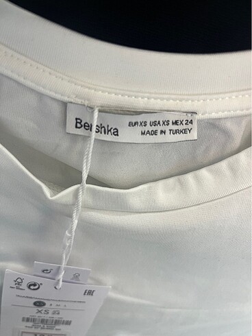 xs Beden Bershka taşlı crop