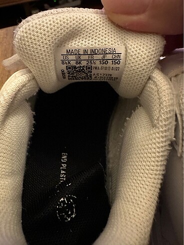 25 Beden beyaz Renk Adidas ayakkabı